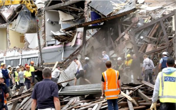 輕鋼別墅PK磚混房屋 到底誰更安全?(圖1) 輕鋼別墅PK磚混房屋 到底誰更安全?(圖1)