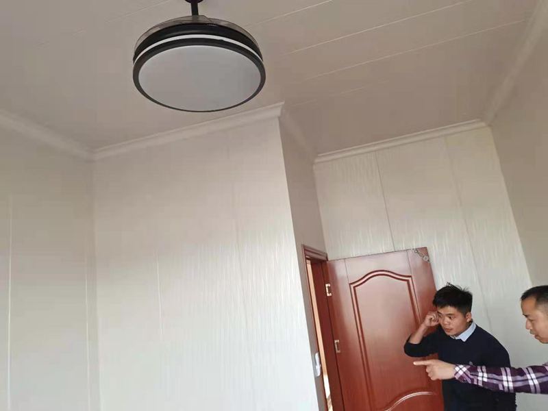 輕鋼老大帶領(lǐng)施工團(tuán)隊(duì)給老業(yè)務(wù)拜年送福利!(圖10) 睿婕輕鋼別墅