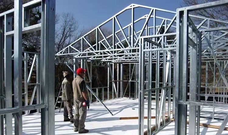 重點發(fā)展項目!住建部副部實地調(diào)研,加快輕鋼結(jié)構(gòu)房屋建設!(圖4) 睿婕輕鋼別墅