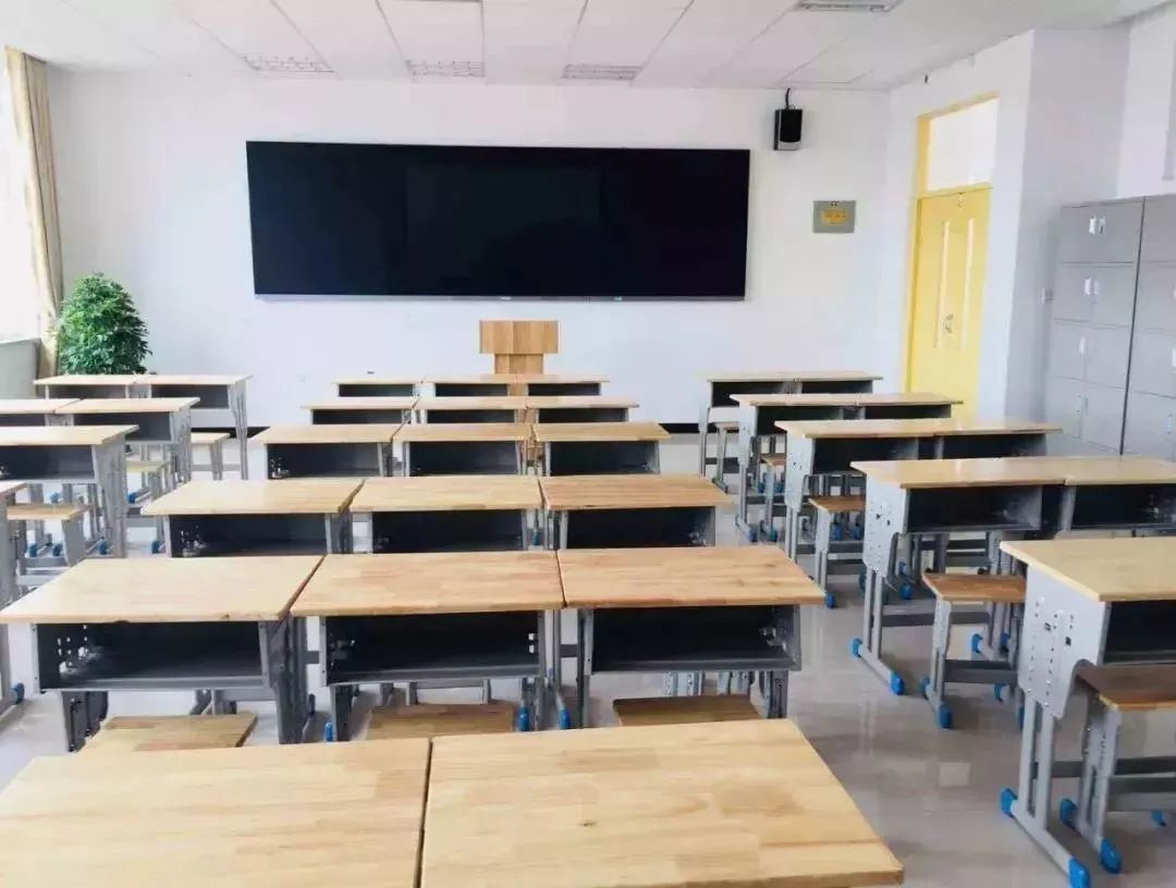 央視報(bào)道:裝配式輕鋼結(jié)構(gòu)都可以建學(xué)校了!(圖7) 睿婕輕鋼別墅