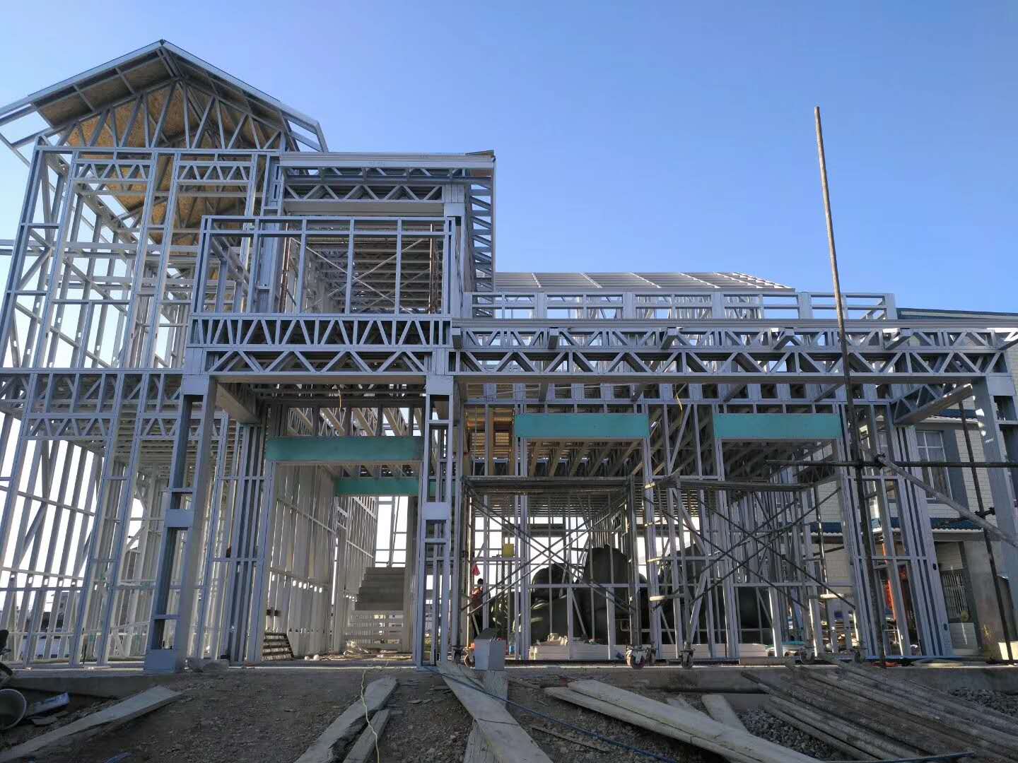 正在搭建的輕鋼別墅 正在搭建的輕鋼別墅
